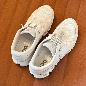 ON Women's White Athletic Shoes